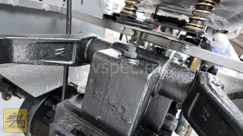 Масло в гидравлической системе.jpg