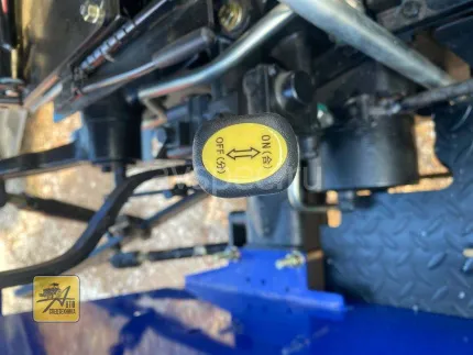 Трактор Lovol TE 244 HT с отвалом